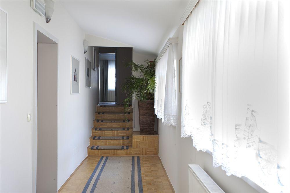 Minka 3* Ljubljana